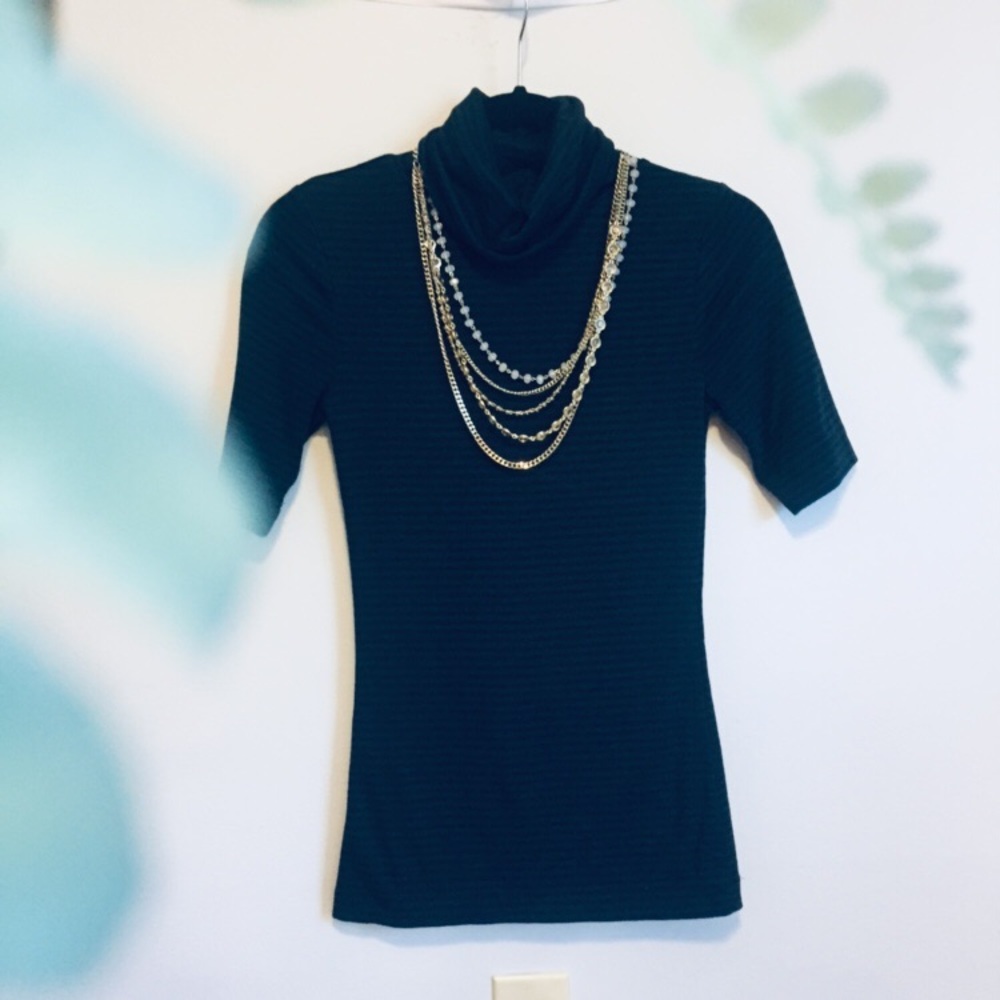 💝 Navy Turtleneck